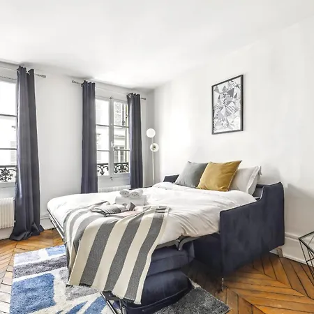 Serenty - 2br - Le Marais & Place De La Republique Apartment Paris